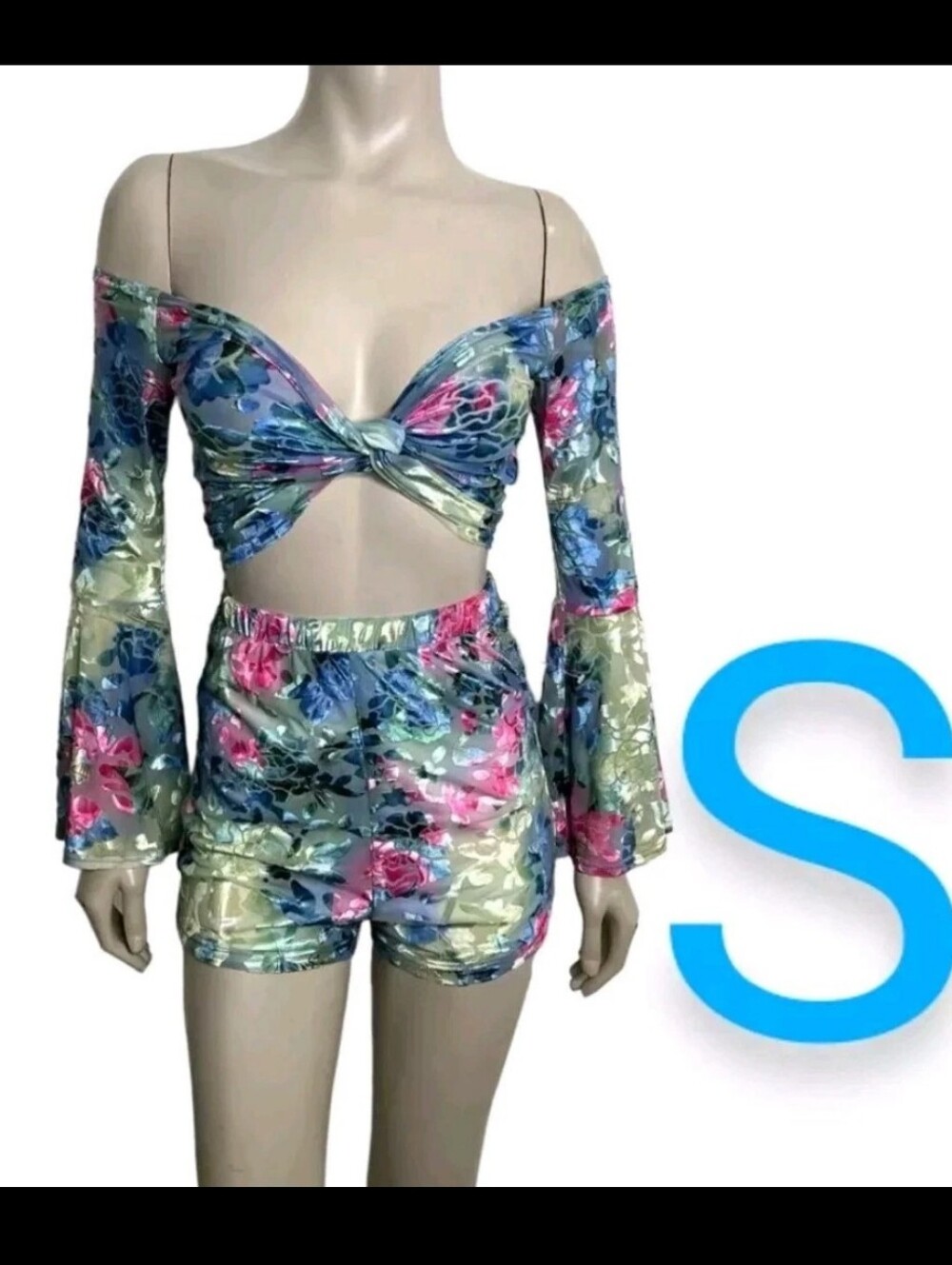 🆕Multi Color Velvet Mesh Rose Detail Shorts Set ~SIZE S